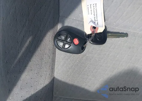 2015 Toyota Sienna Le 8 Passenger из США, поврежденный, VIN 5TDKK3DCXFS647083